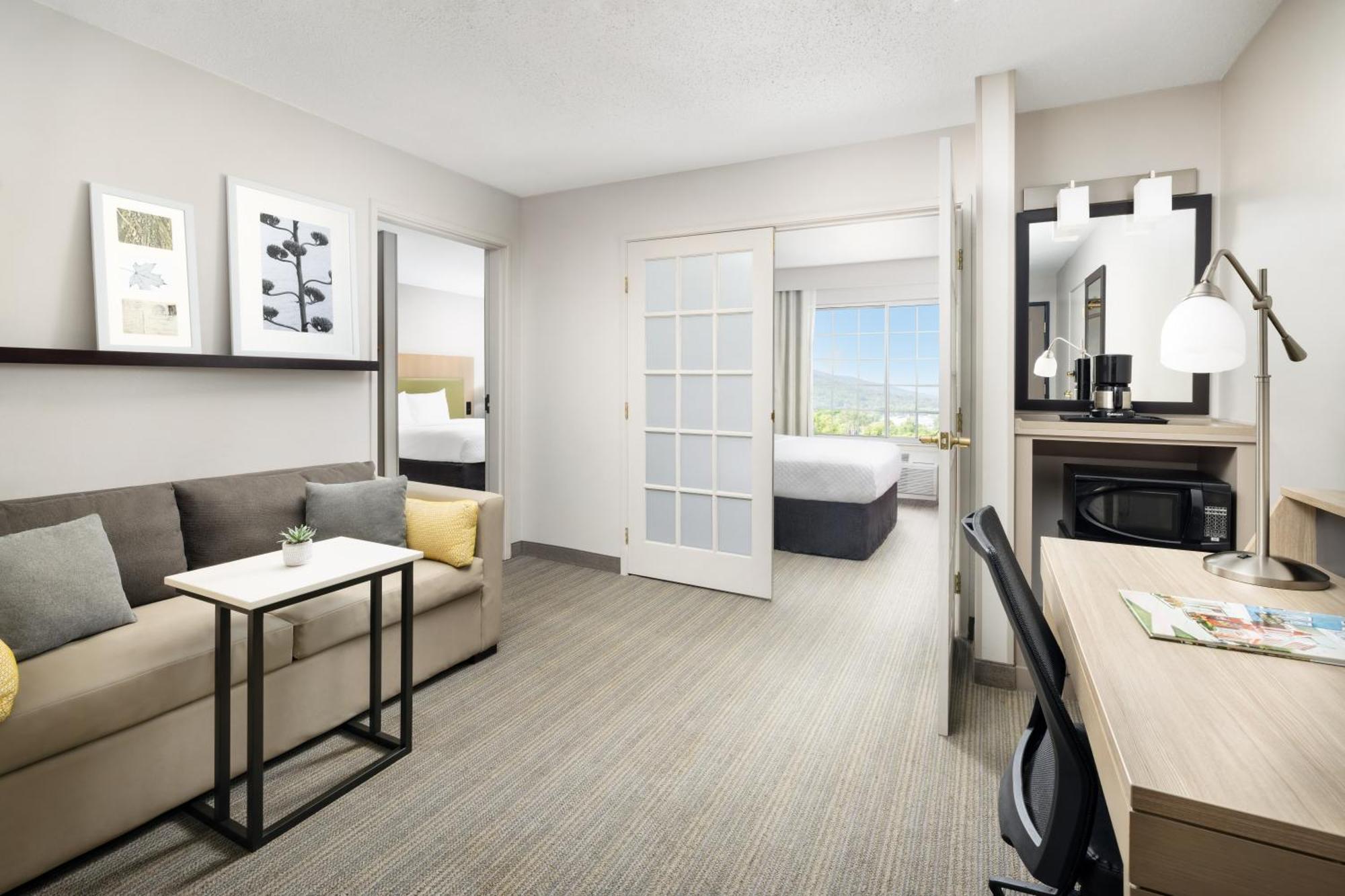 Country Inn & Suites By Radisson, Big Flats Horseheads Bagian luar foto