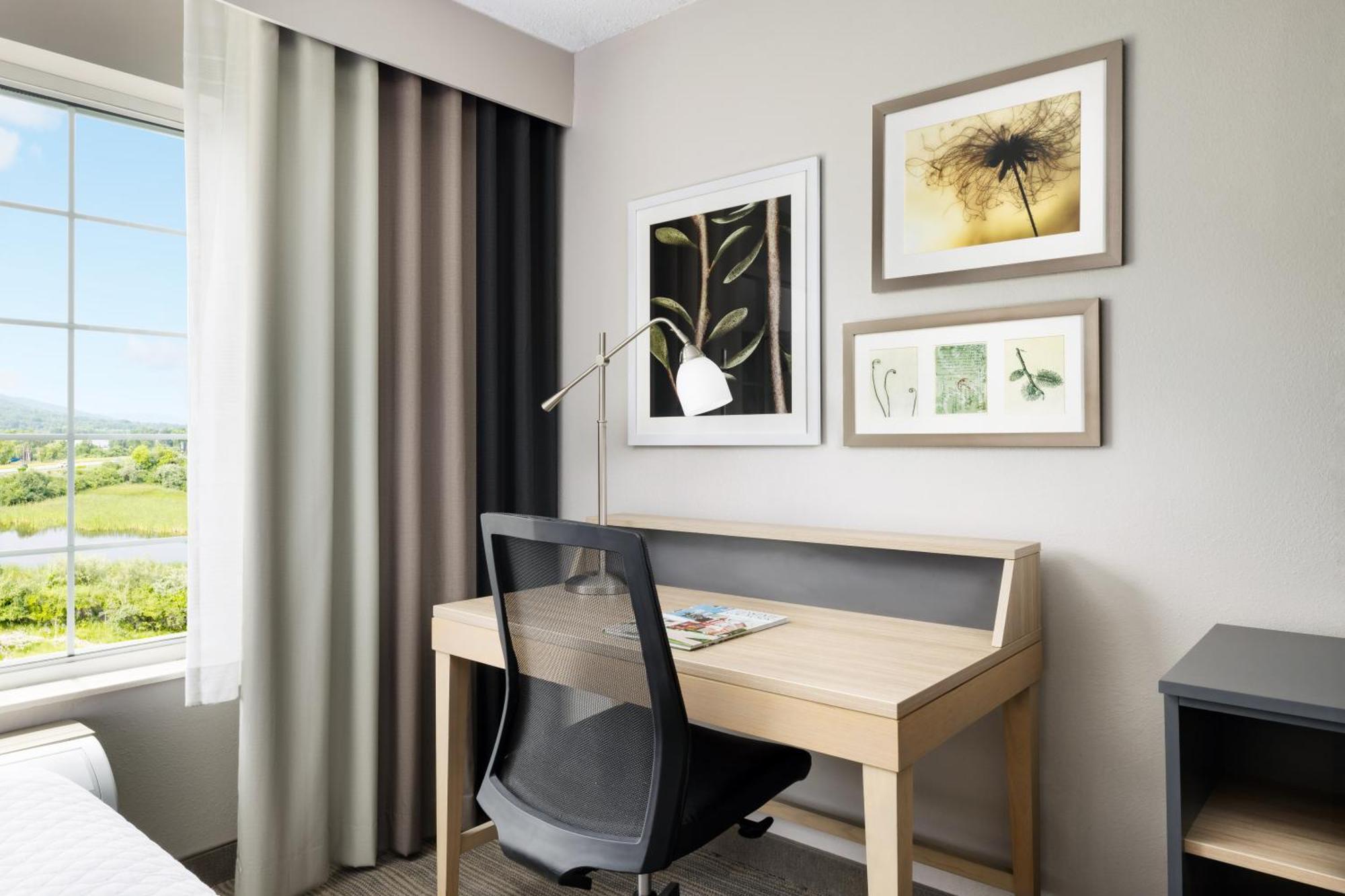 Country Inn & Suites By Radisson, Big Flats Horseheads Bagian luar foto