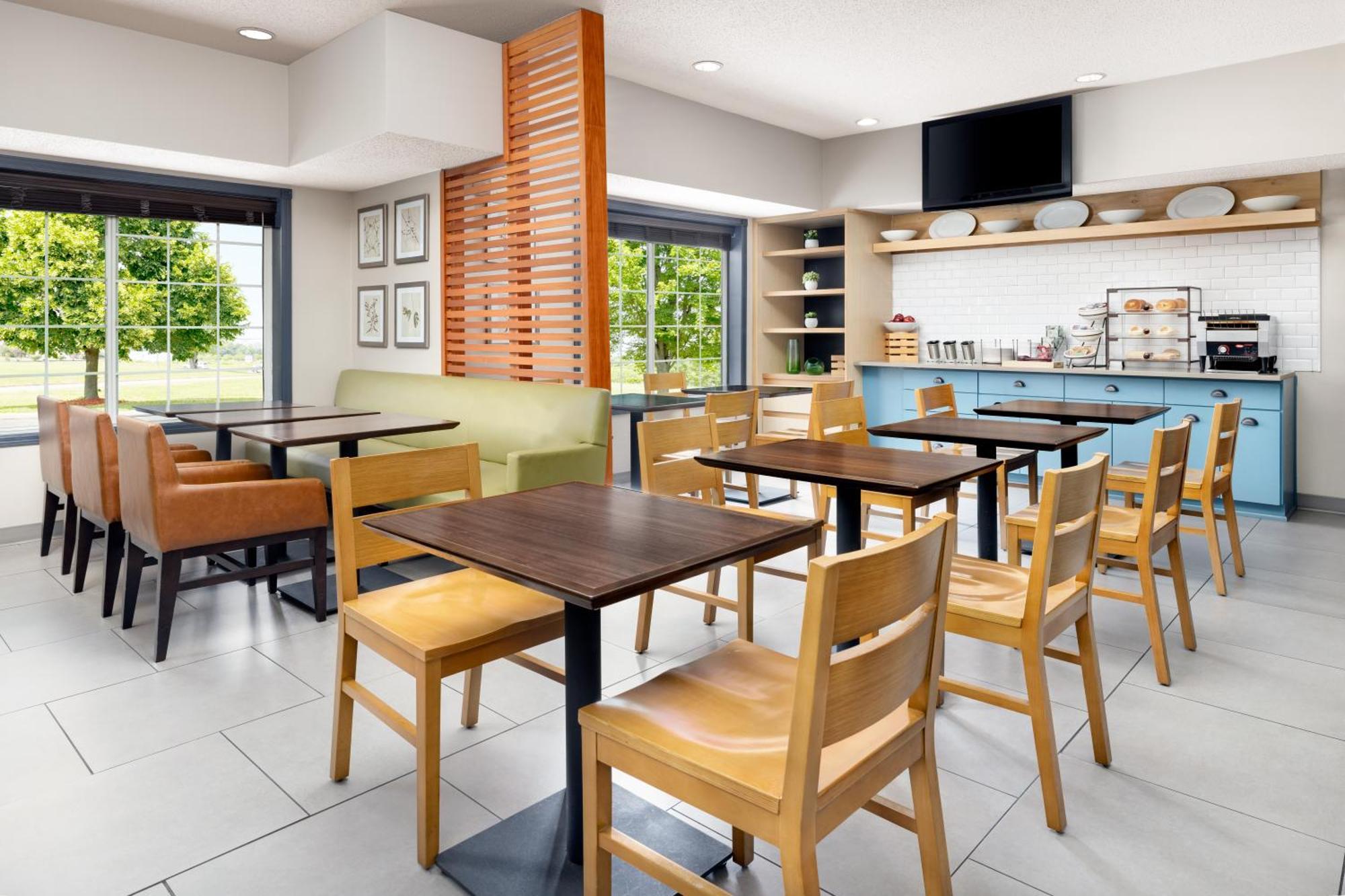 Country Inn & Suites By Radisson, Big Flats Horseheads Bagian luar foto